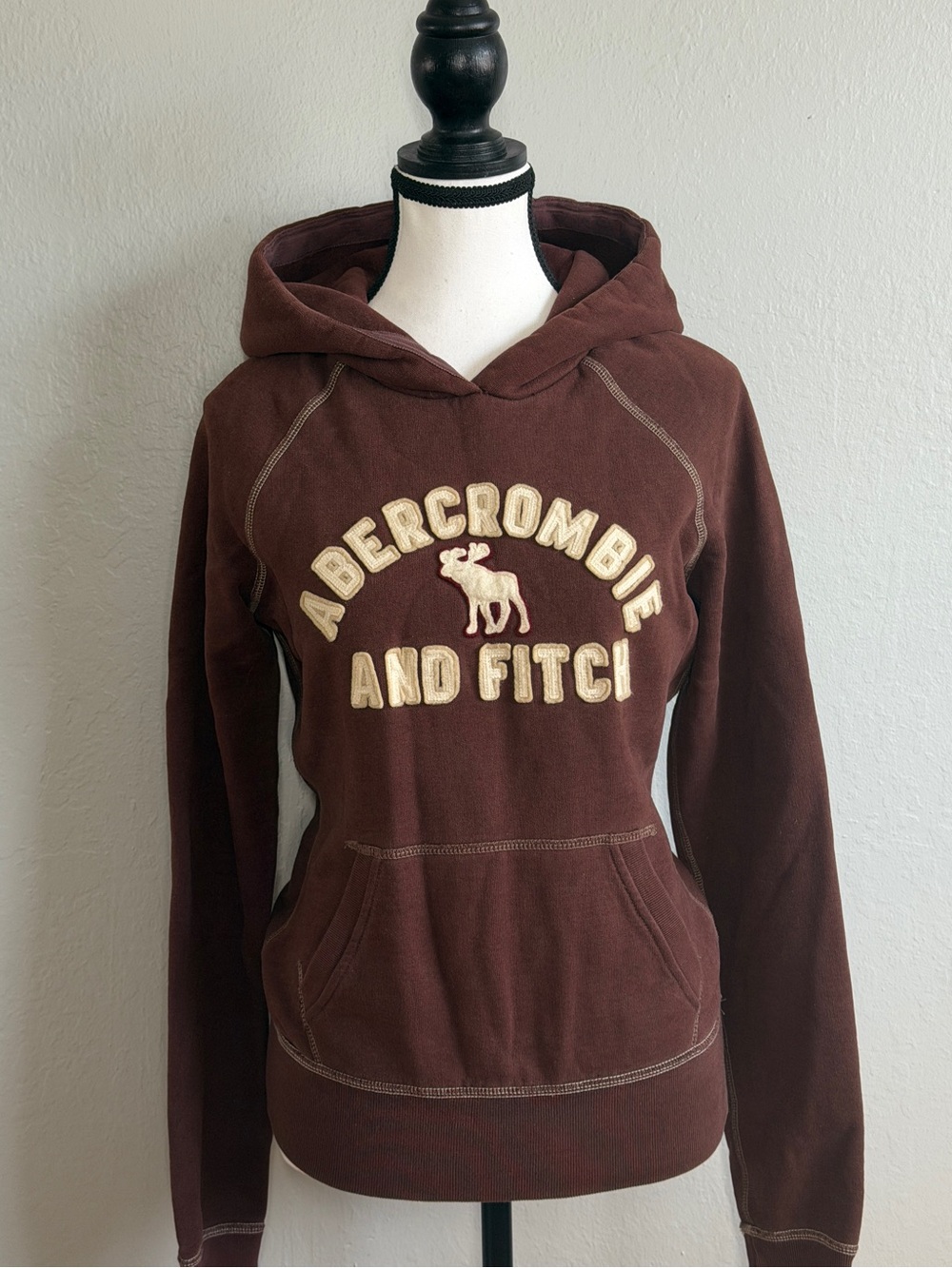 Vintage Abercrombie & Fitch Brown Hoodie Sweatshirt Womens M Y2K Moose